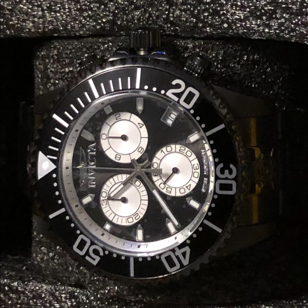 Invicta 47mm black bracelet watch-Swiss movement